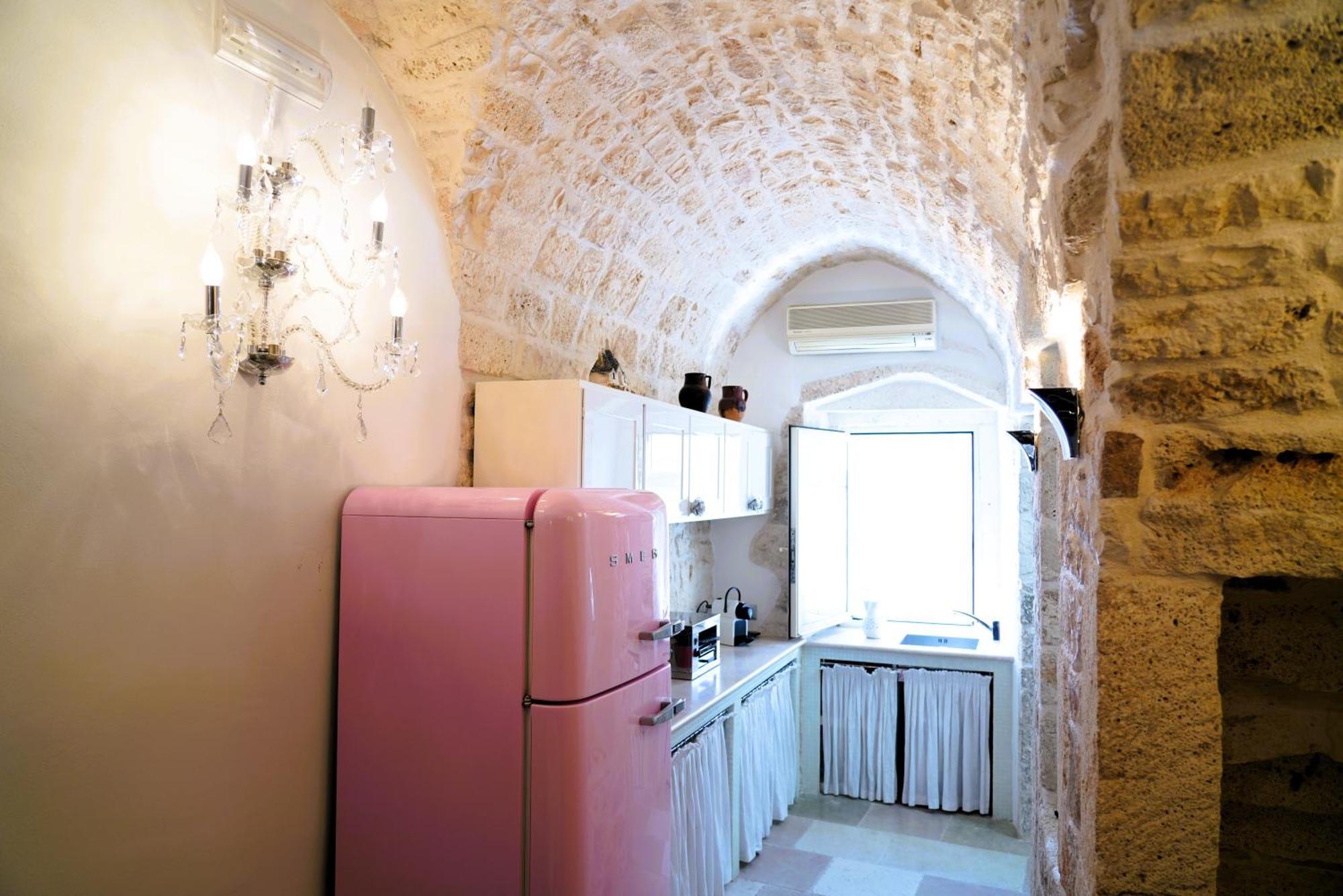 Dimora Lo Scrigno - Una Perla Nel Cuore Di Ostuni Esterno foto